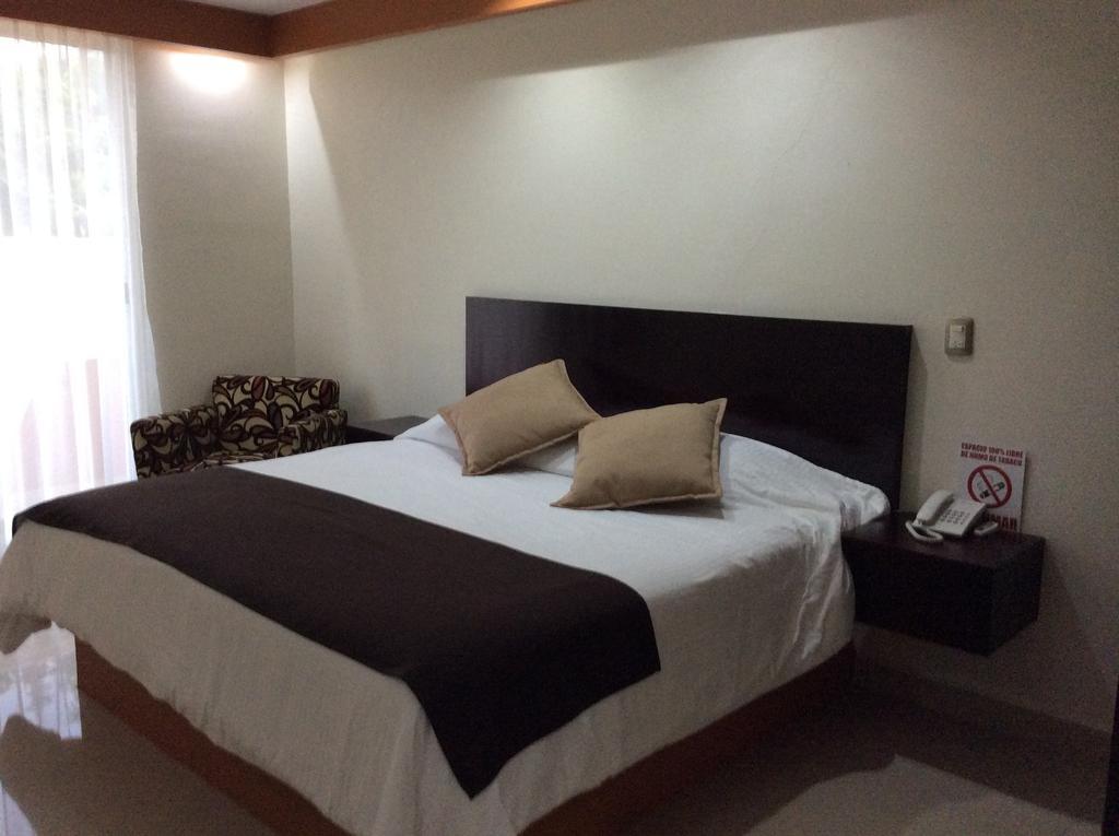 Hotel La Media Luna Inn Huejutla de Reyes Room photo